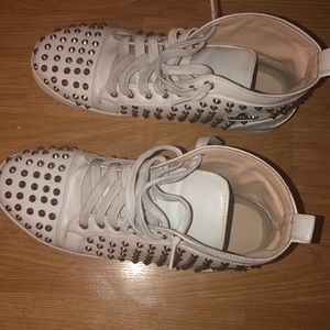 Christian Louboutin (red bottoms)